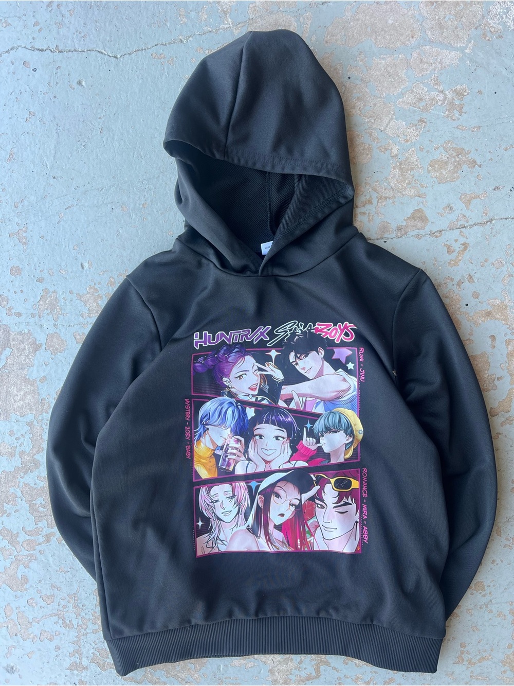 Black Graphic Huntrix / Saja Boys 11-12 Hoodie
